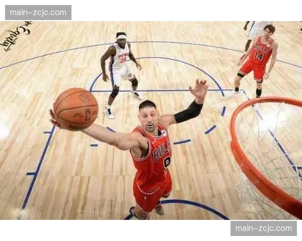 活塞靠防守稳居东部第一 篮板与防守转换成制胜法宝 活塞靠防守稳居东部第一 篮板与防守转换成制胜法宝