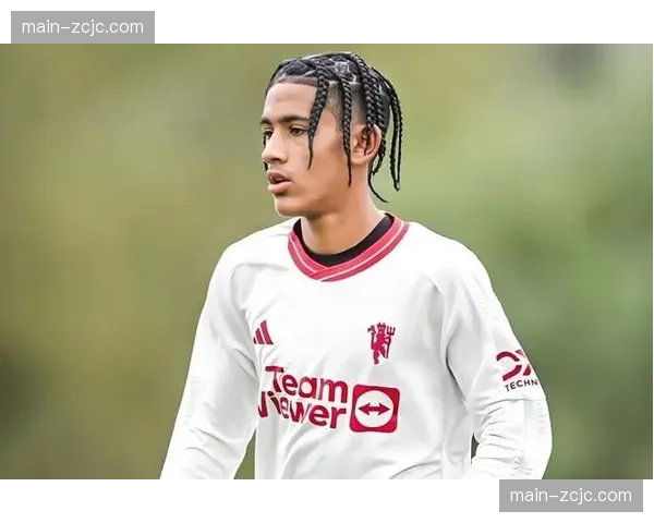 曼联小将戈尔合同到期，外租英甲期间担任球队主力